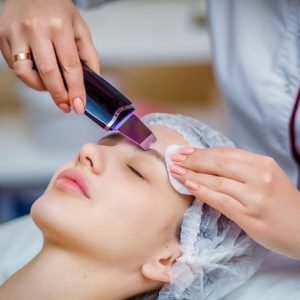 woman-receiving-ultrasonic-facial-exfoliation-cosmetology-salon_98890-134.jpg